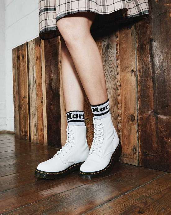 Botines Dr. Martens 1460 Pascal Virginia Mujer Blancos MX-95238